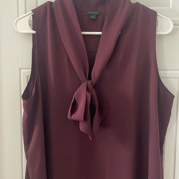 Ann Taylor Burgundy Bow Neck Shell - Picture 3 of 6